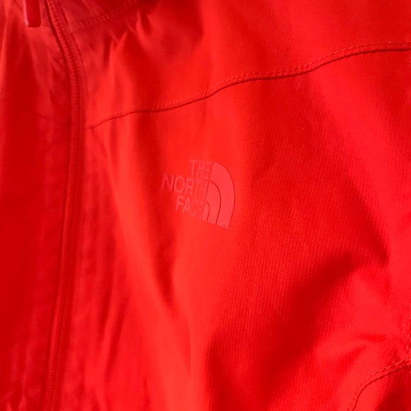 The North Face Women's Vibrant orange/red wind breaker - Picture 2 of 14